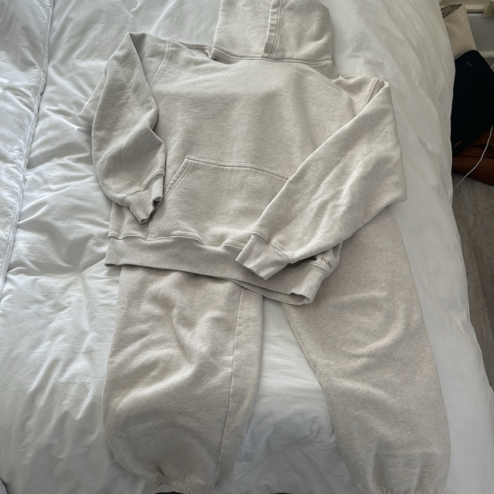 Aritzia hoodie and sweatpants